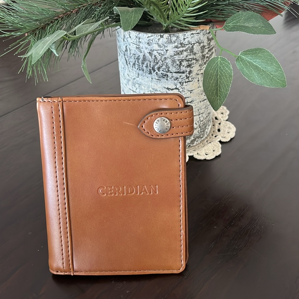 Cutter & Buck Legacy Collection Ceridian Brown Leather Snap Passport Card Wallet